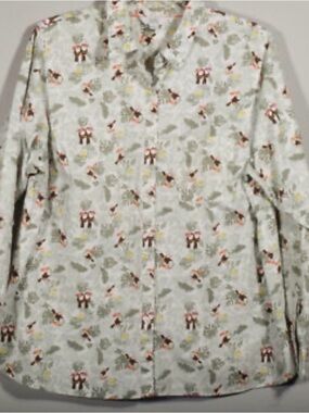 Croft & Barrow White Button-Down Shirt with Holiday Print